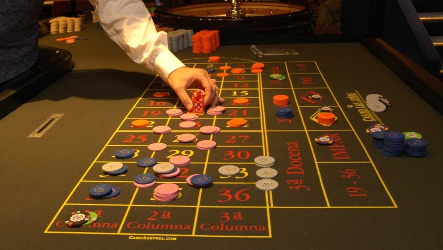 Hình ảnh bàn Roulette tại MG188 thể hiện rõ vùng cược và bánh xe quay